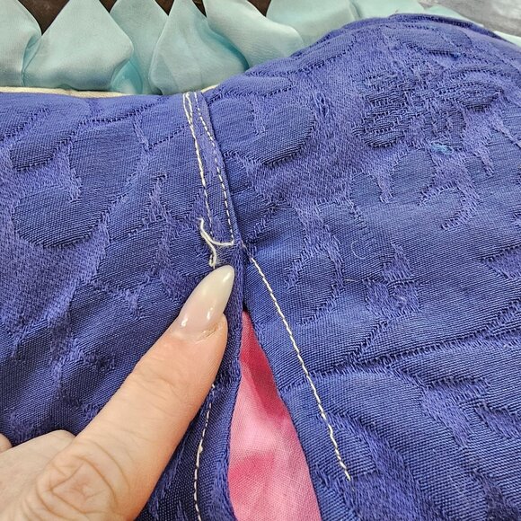 Handmade Heart Shaped 10x12 Pillow and Cover Vintage Handicrafts - Picture 7 of 9